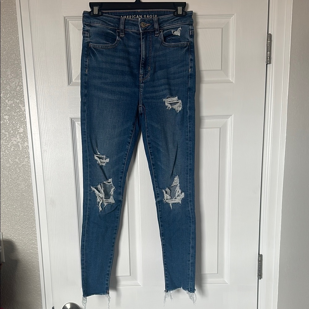 American Eagle Outfitters Women's Blue Distressed Jeans